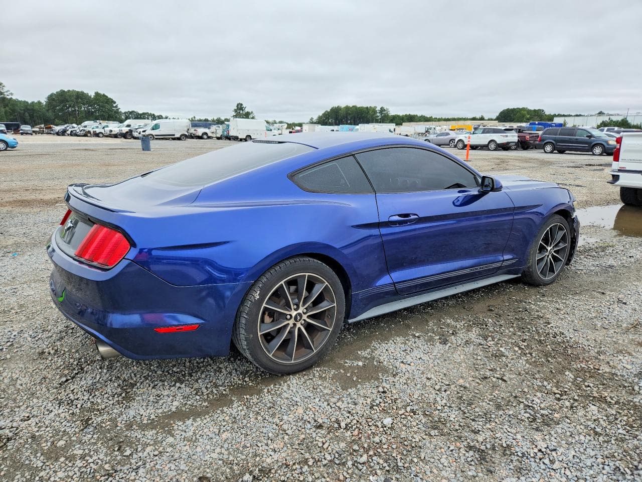 2015 Ford Mustang - foto 3