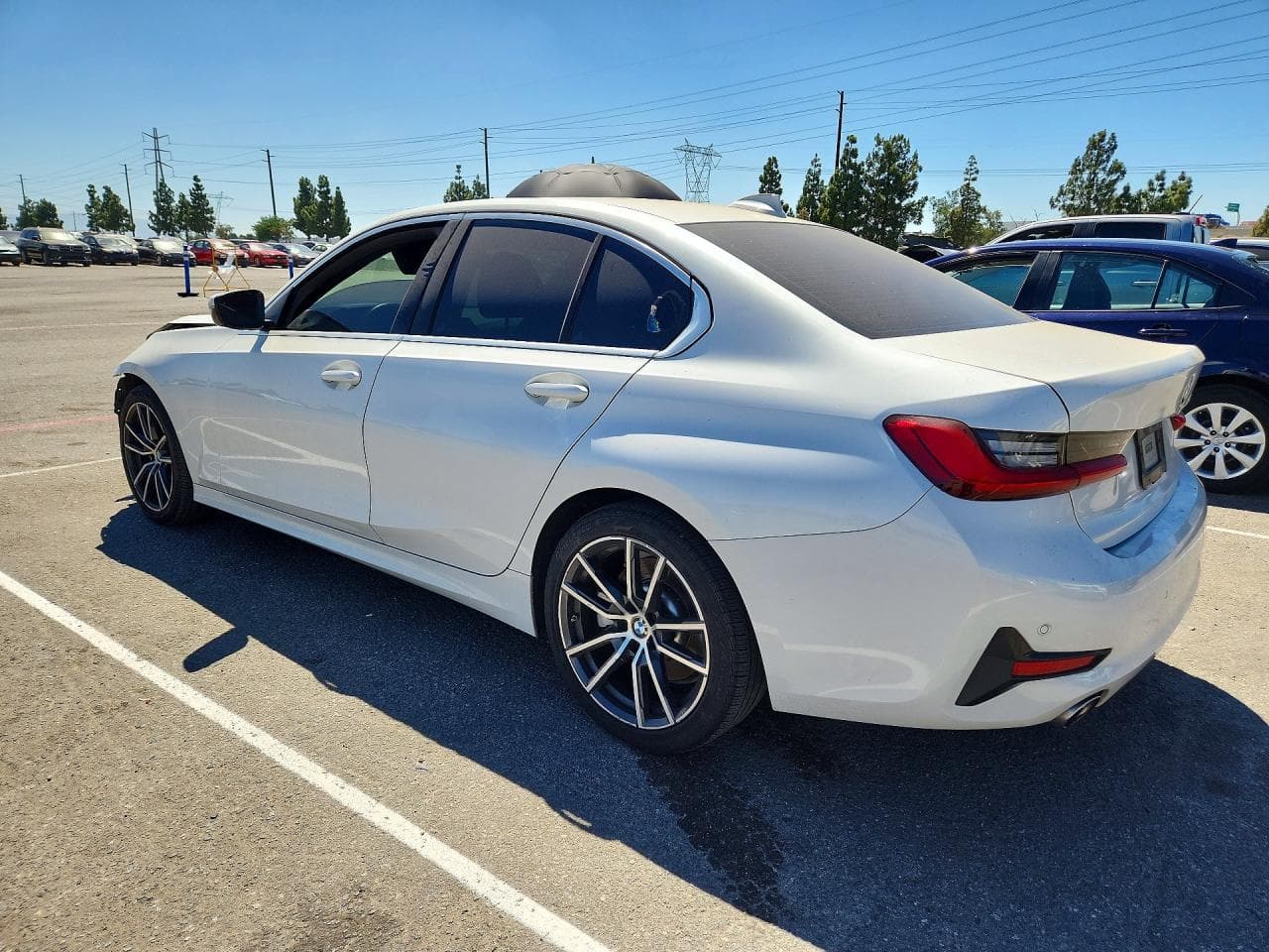 2020 BMW 330I - foto 2