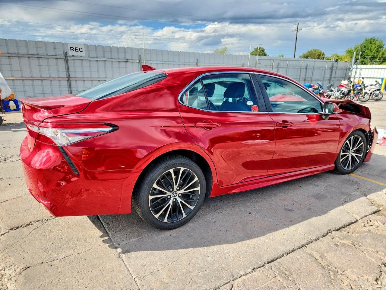 2019 Toyota Camry Se - foto 3