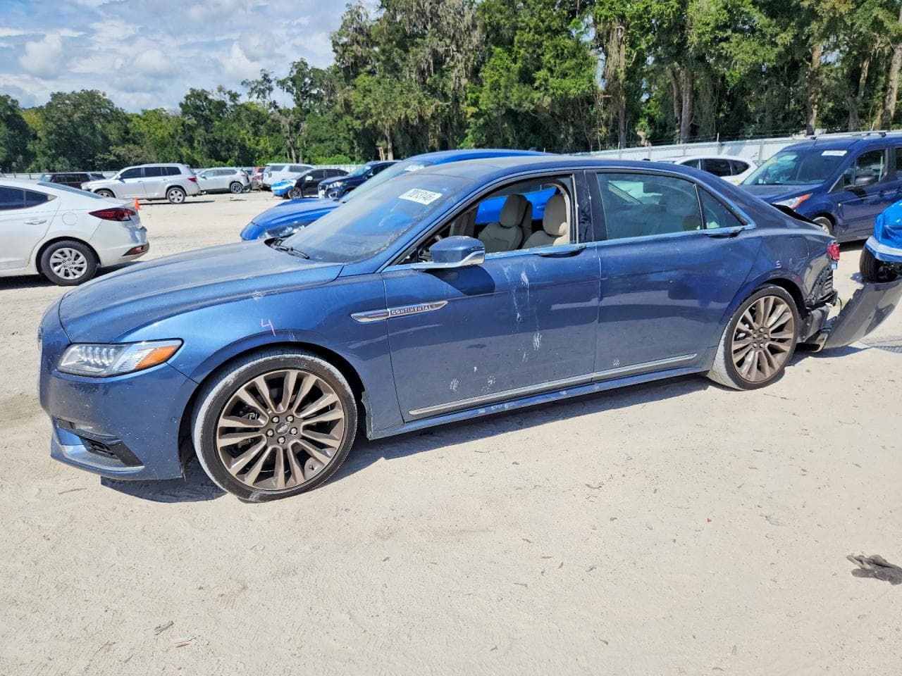 Lincoln Continental 2020 z USA