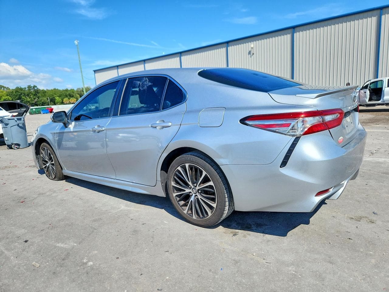 2018 Toyota Camry Se - foto 2