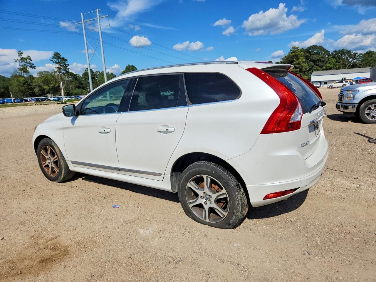 2015 Volvo Xc60 T6 Premier+ - foto 2
