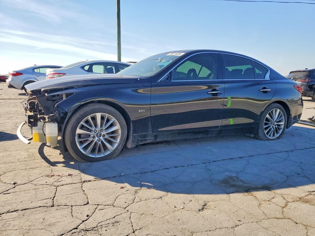 Infiniti Q50 2018 z USA