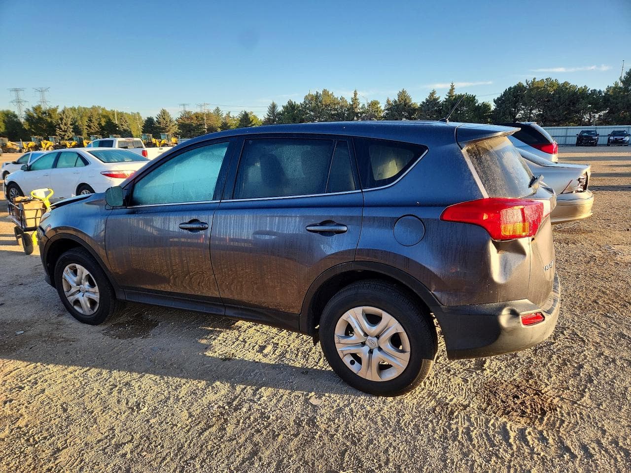 2013 Toyota Rav4 Le - foto 2