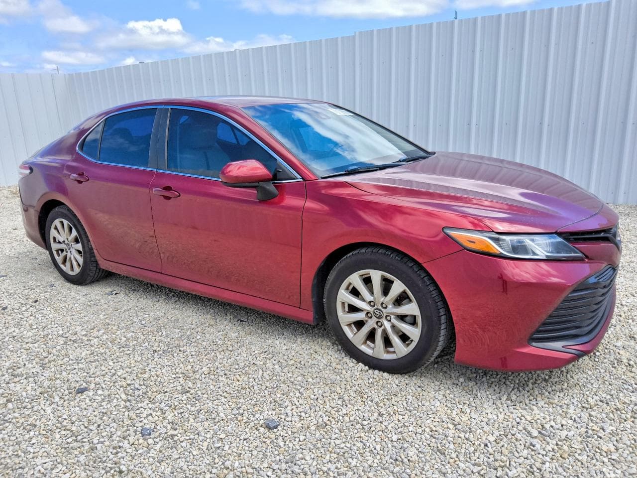 2019 Toyota Camry Le - foto 4