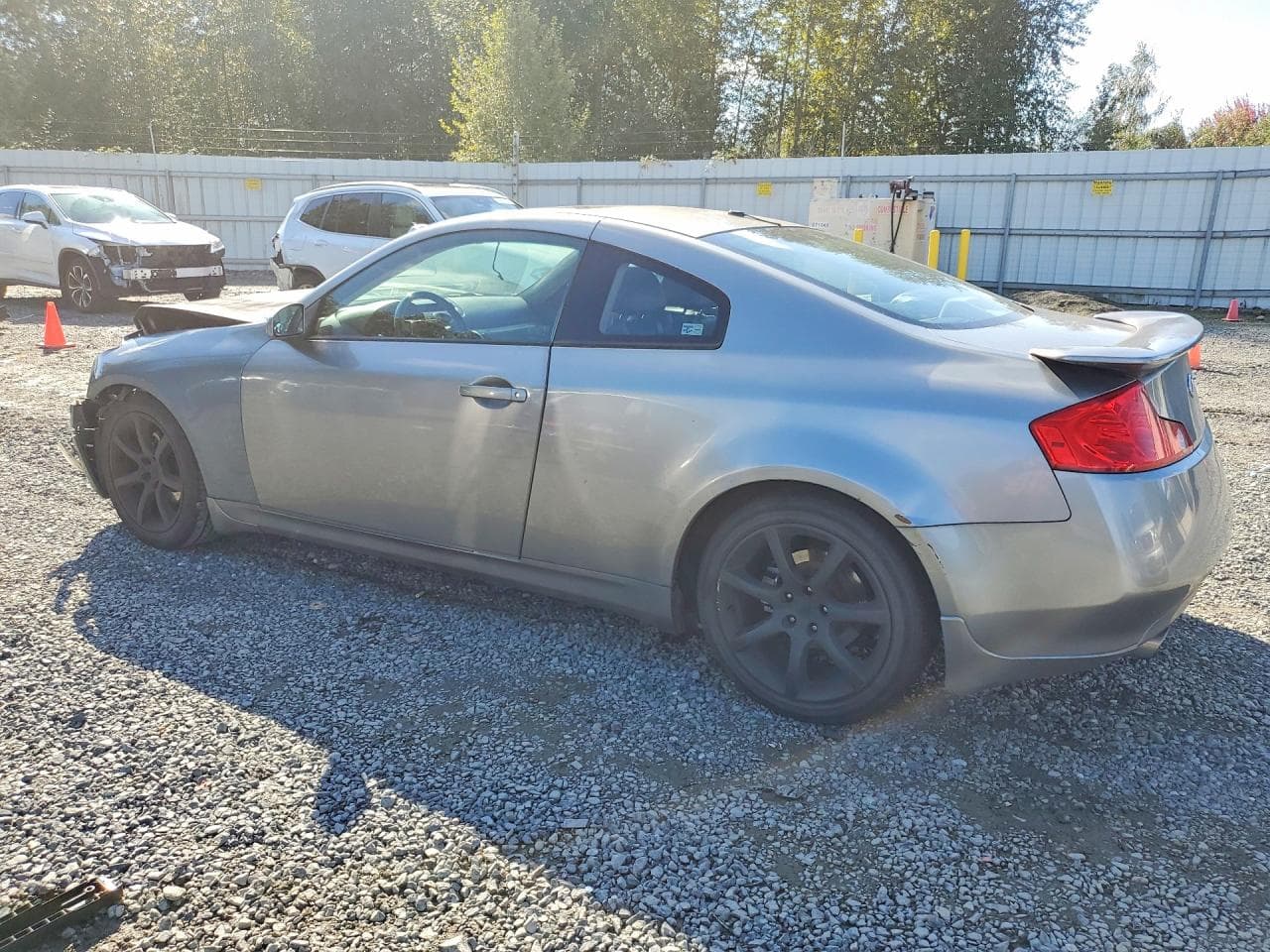 2004 Infiniti G35 Base - foto 2