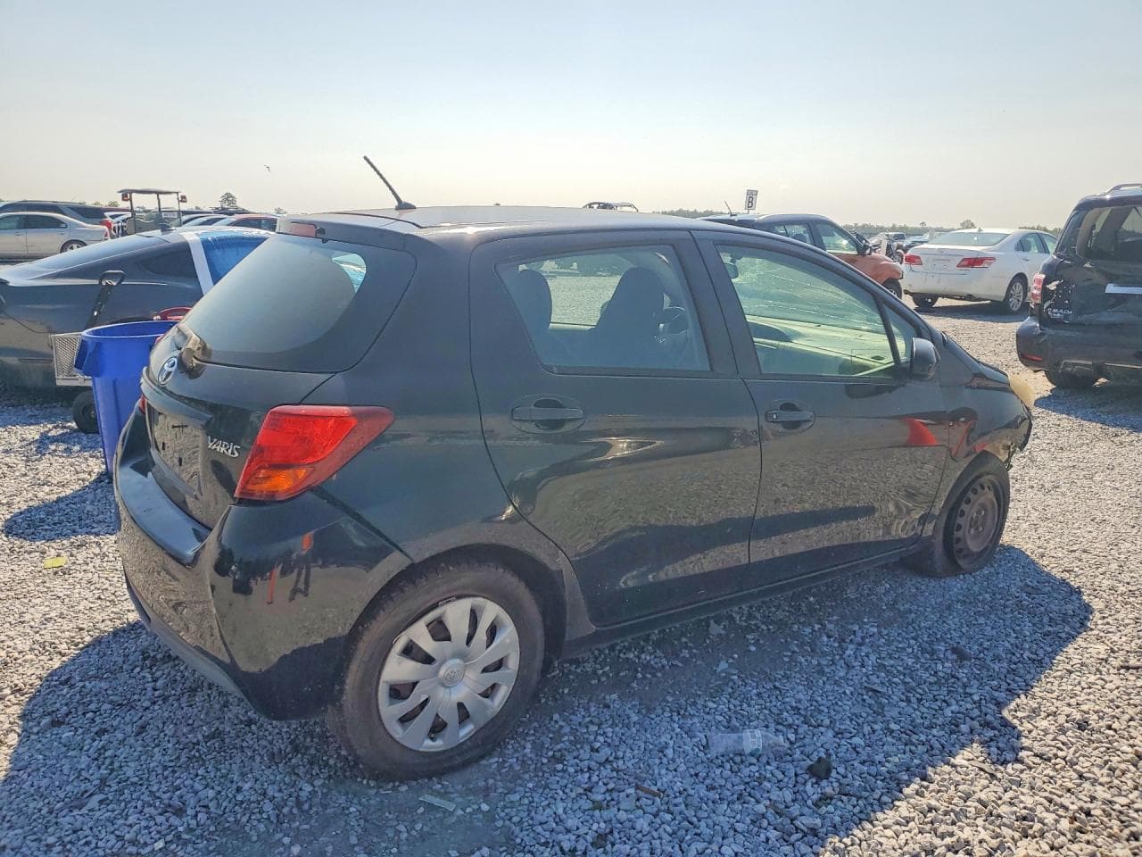 2015 Toyota Yaris 5-Door L - foto 3
