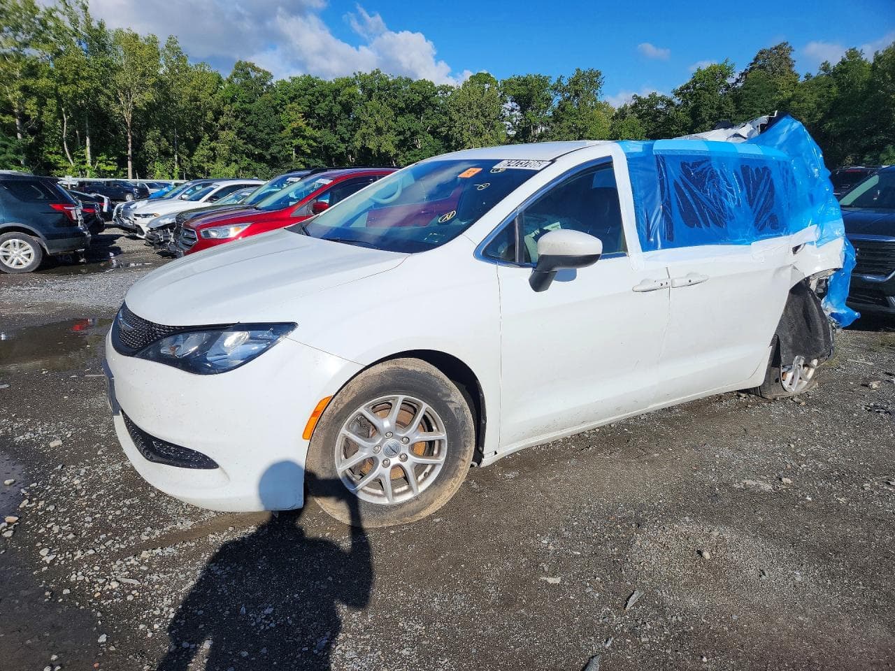 2023 Chrysler Voyager Lx