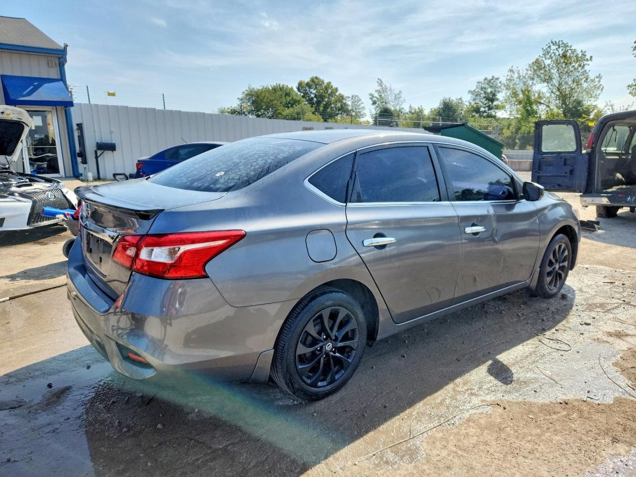 2018 Nissan Sentra S - foto 3