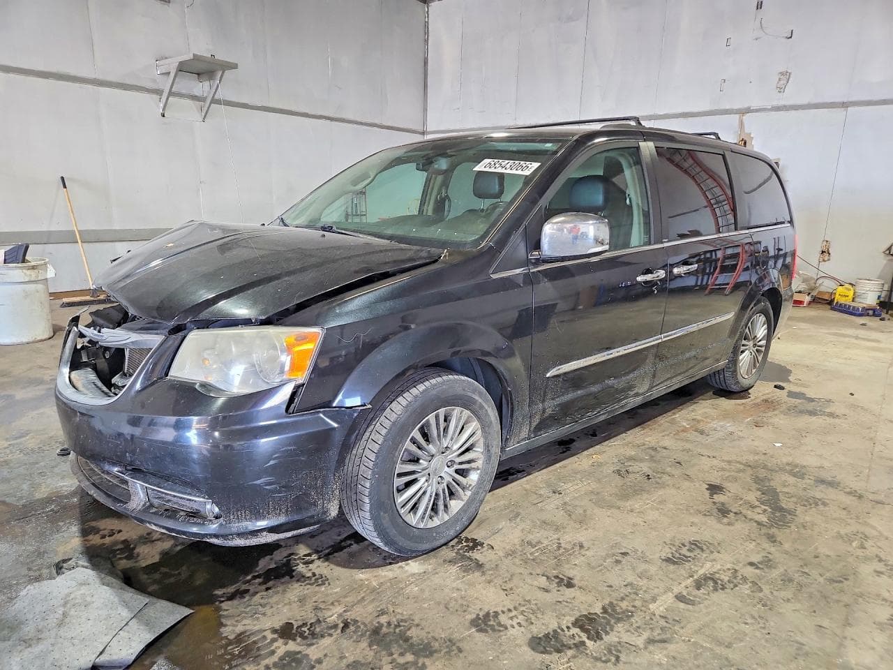 2014 Chrysler Town & Country Touring L