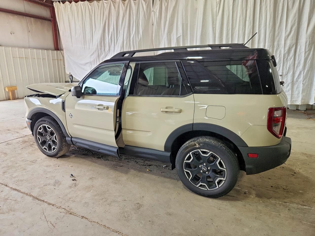 2025 Ford Bronco Sport Outer Banks - foto 2