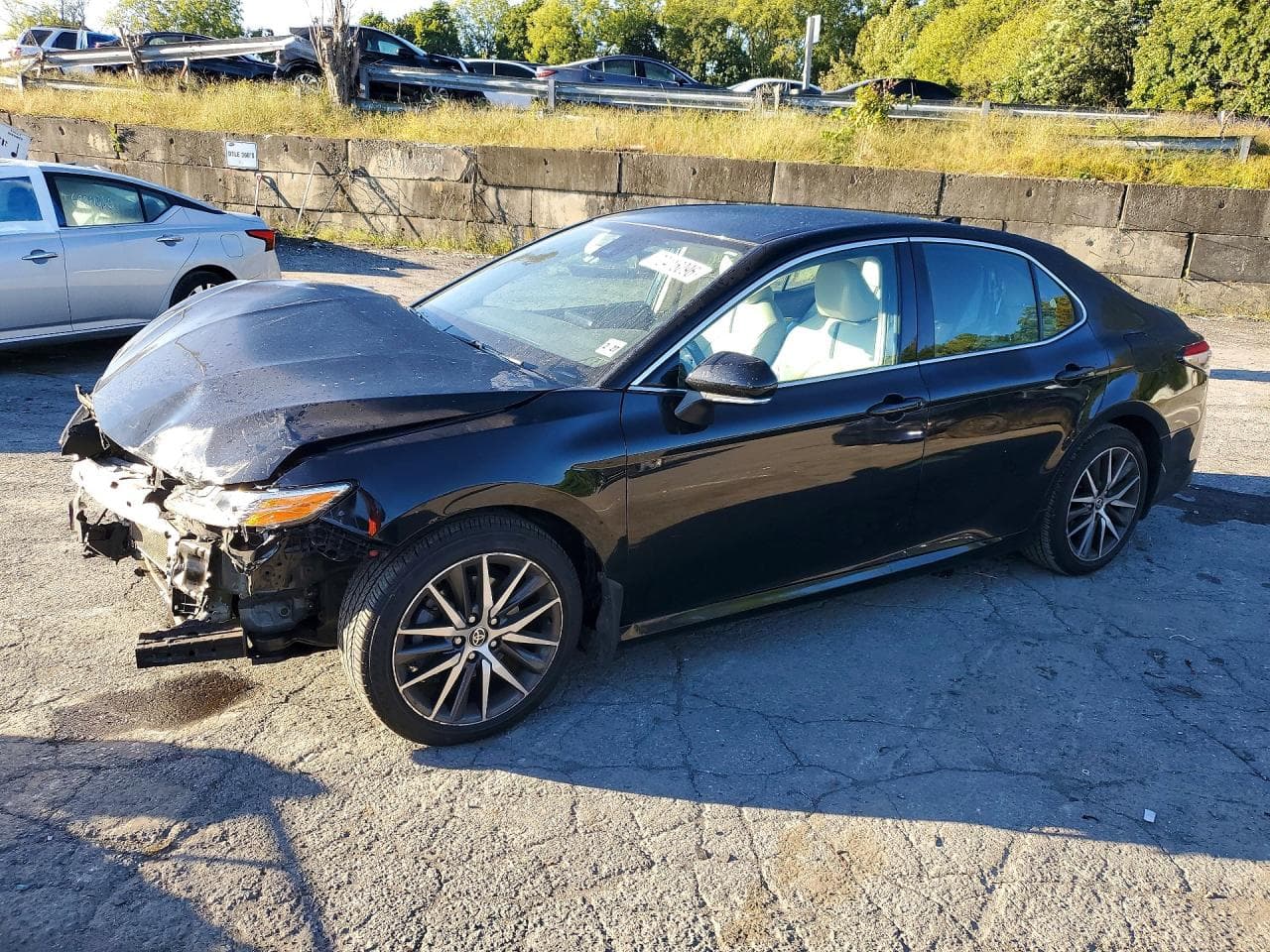 Toyota Camry 2022 z USA