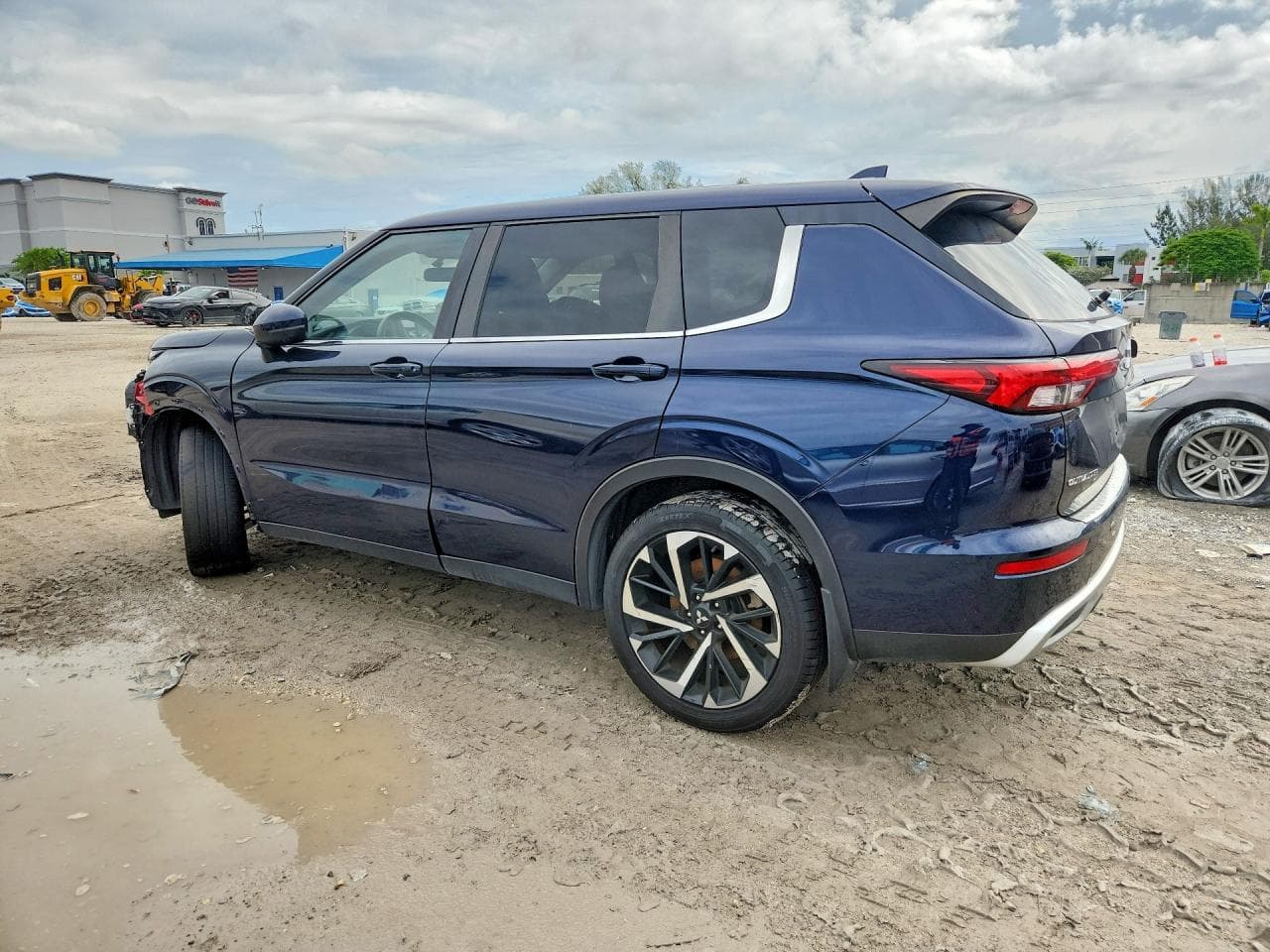 2023 Mitsubishi Outlander Se - foto 2