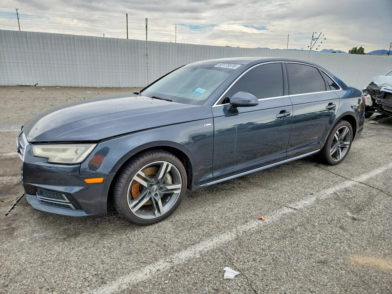 Audi A4 2017 z USA