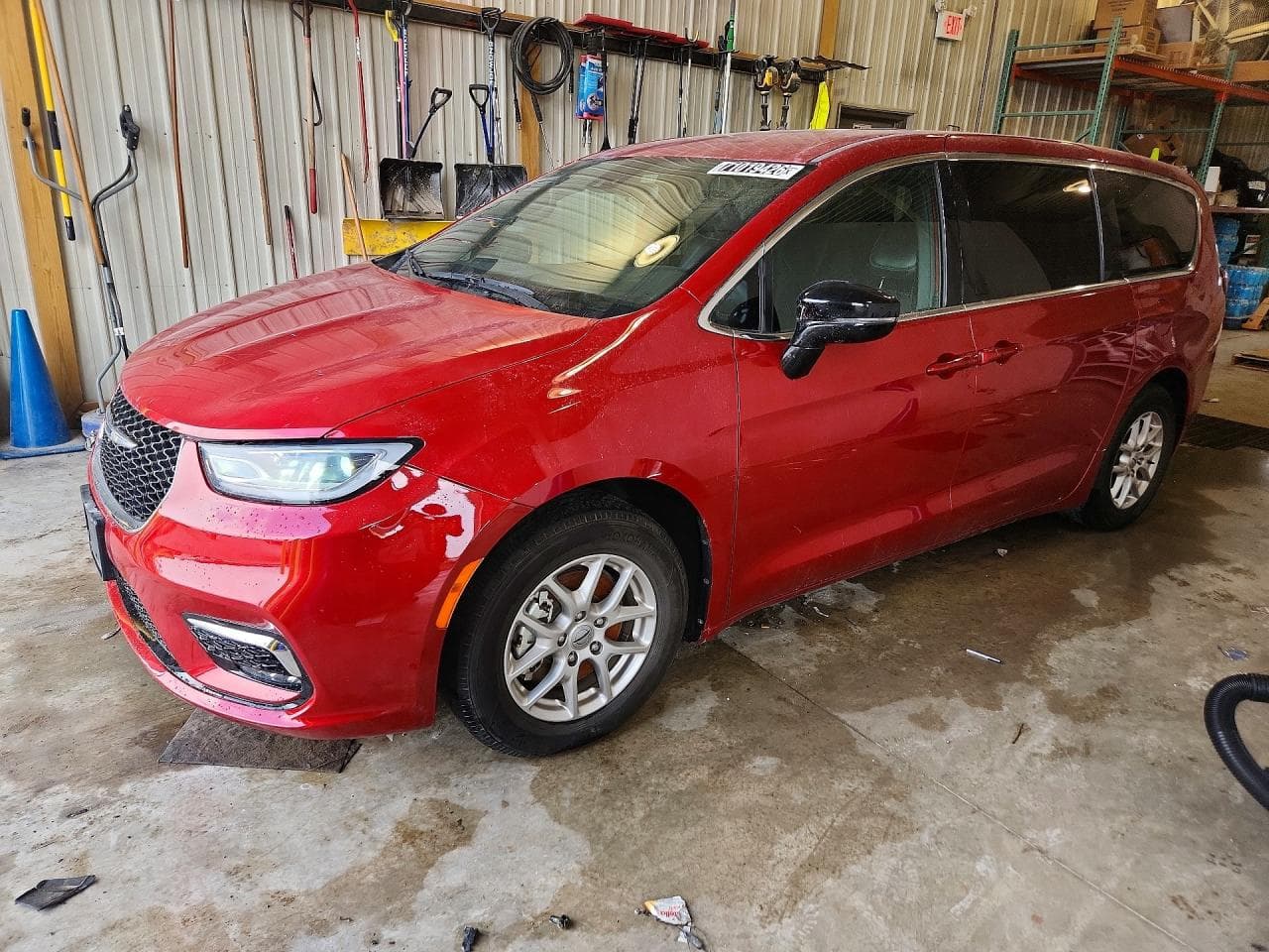 Chrysler Pacifica 2025 z USA