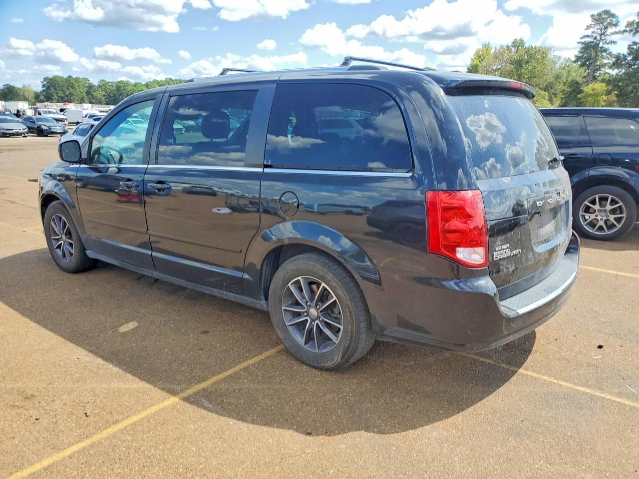 2017 Dodge Grand Caravan Sxt - foto 2