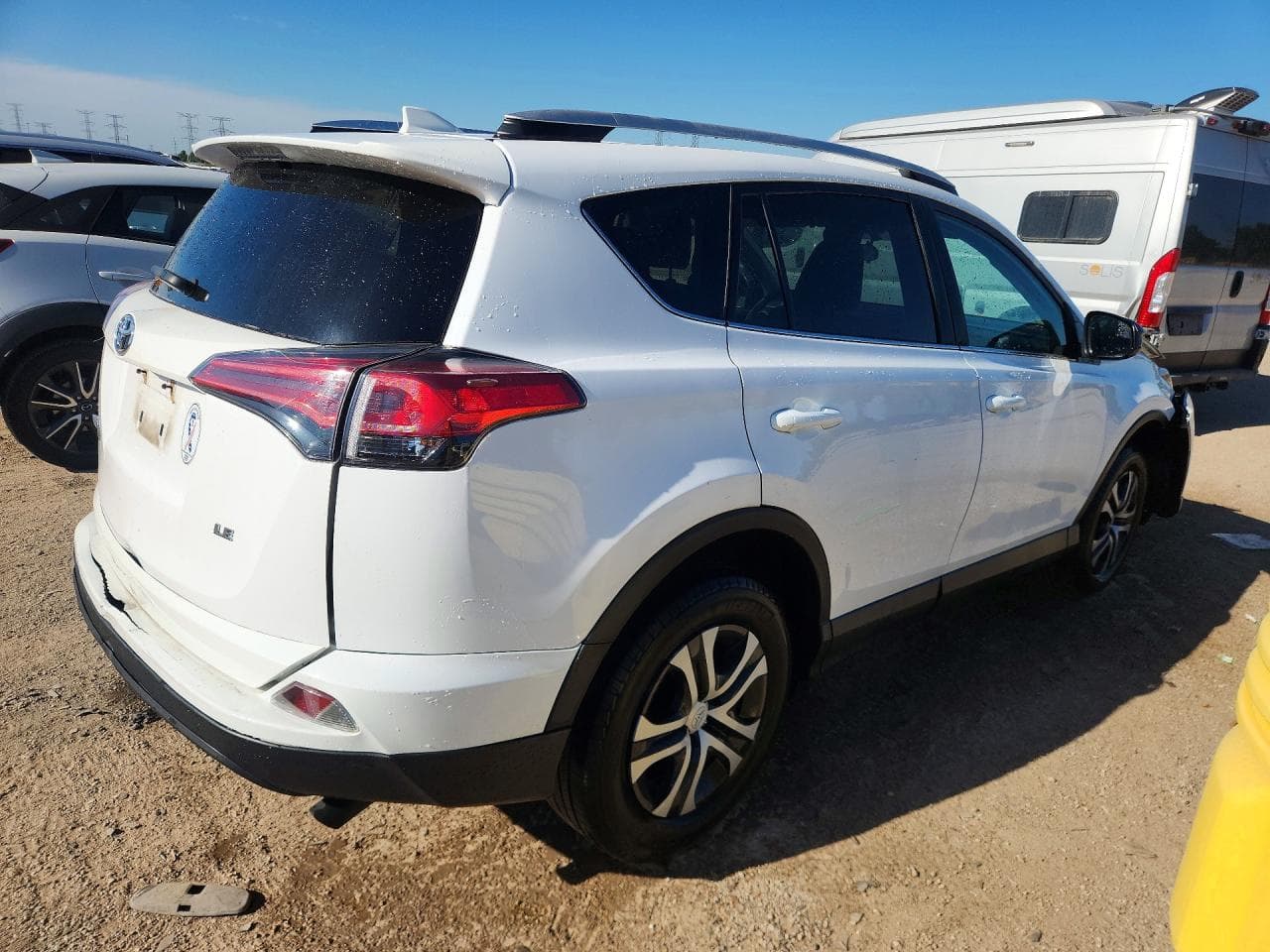 2016 Toyota Rav4 Le - foto 3