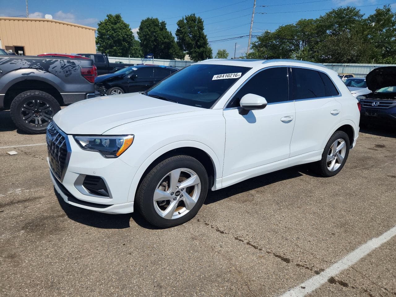 Audi Q3 2022 z USA