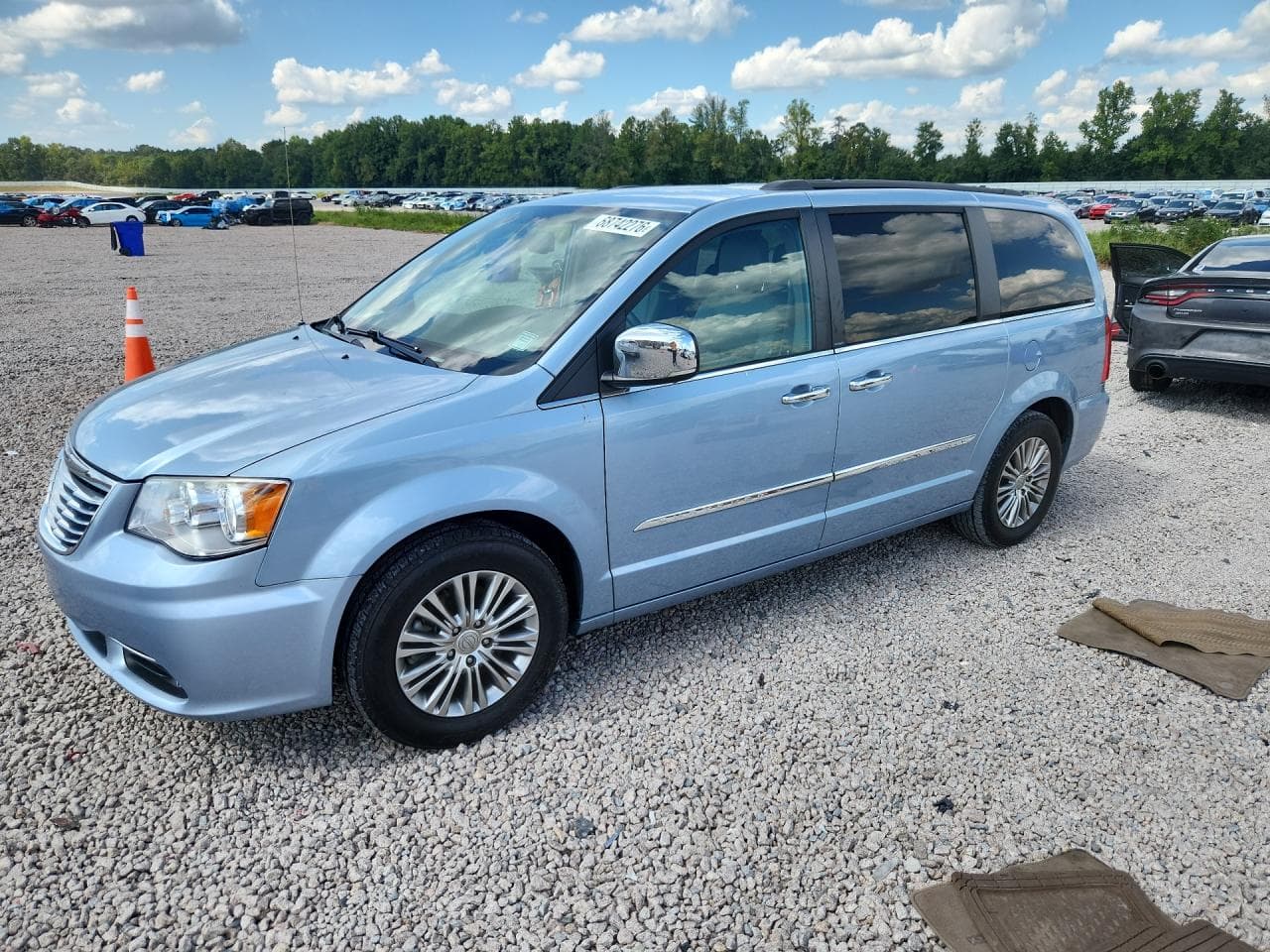 2013 Chrysler Town & Country Touring L