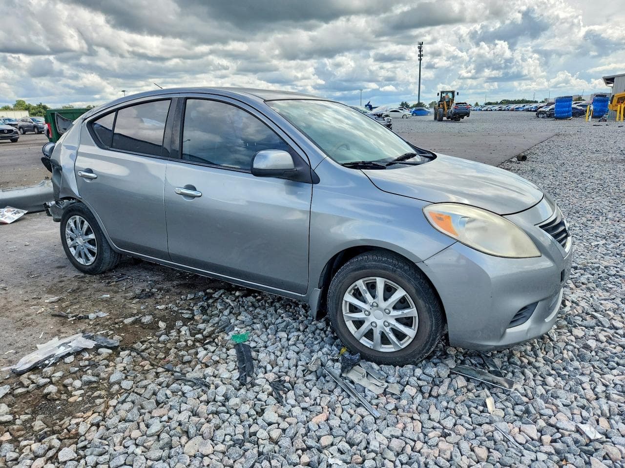 2014 Nissan Versa 1.6 Sv - foto 4