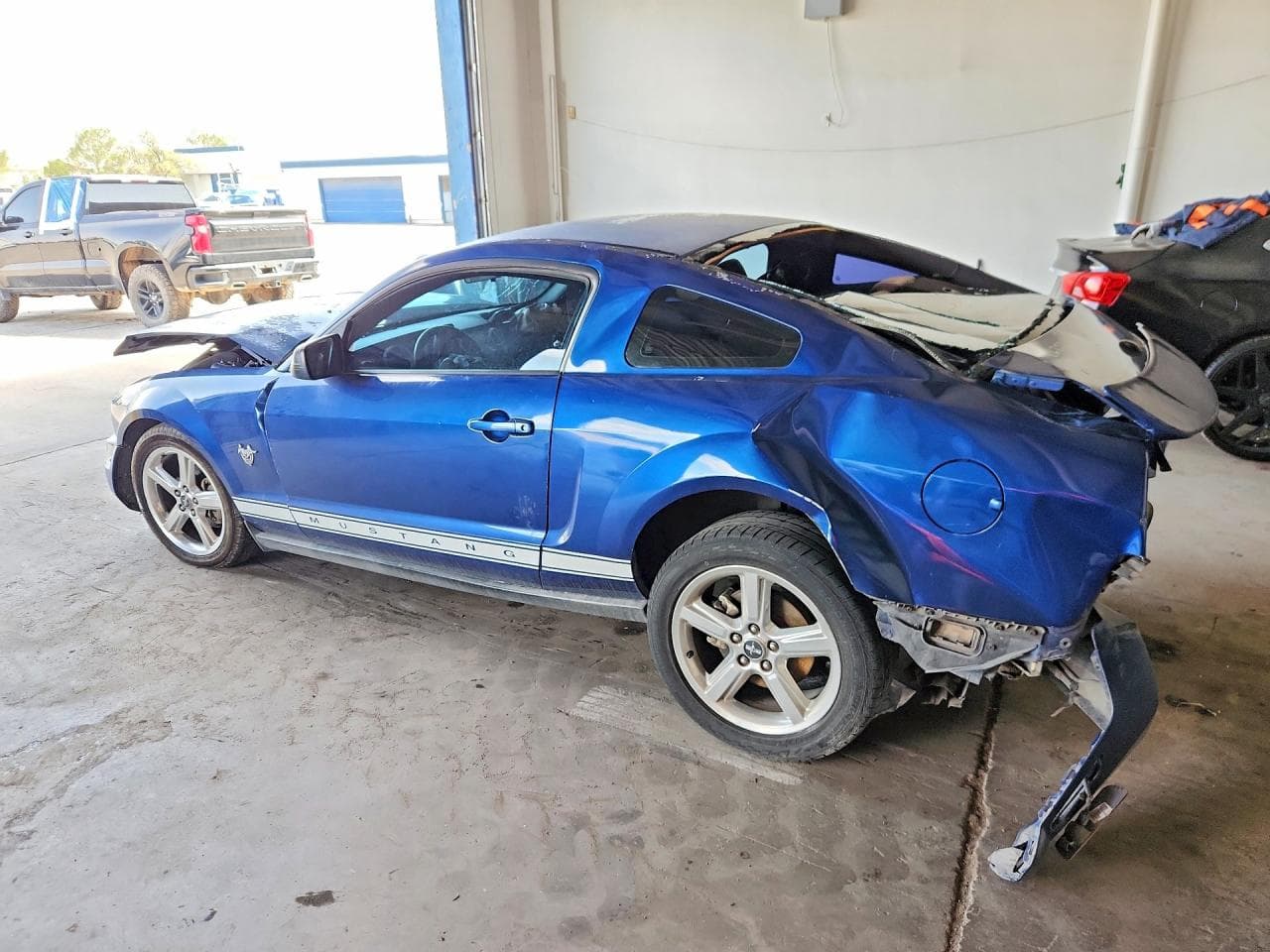2009 Ford Mustang - foto 2