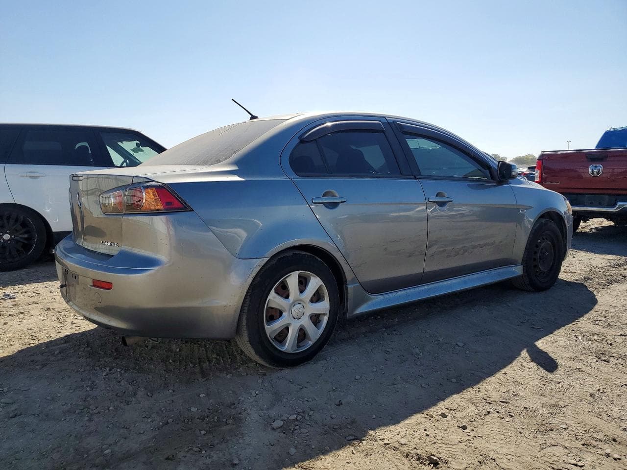 2015 Mitsubishi Lancer Es - foto 3