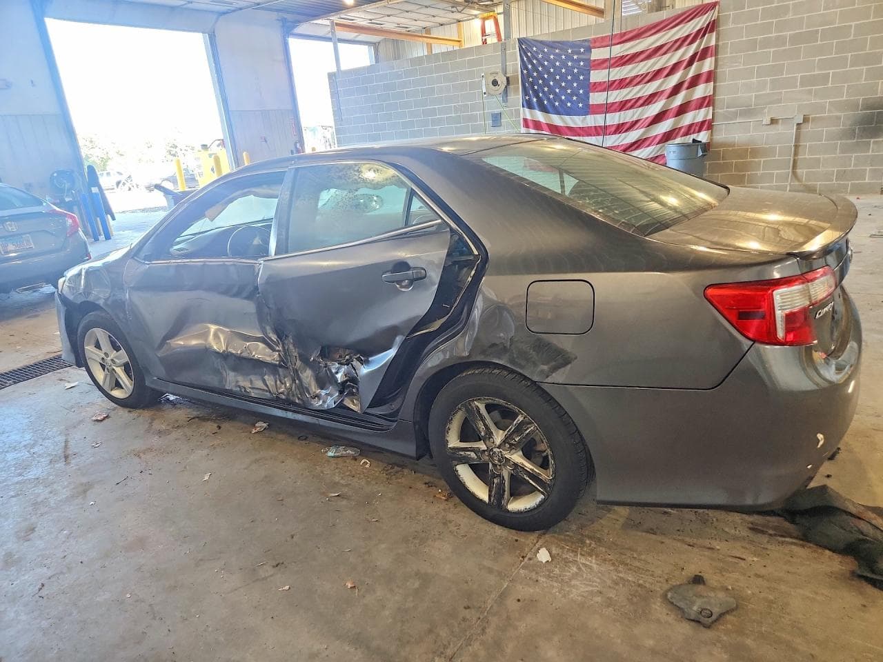 2014 Toyota Camry Se - foto 2