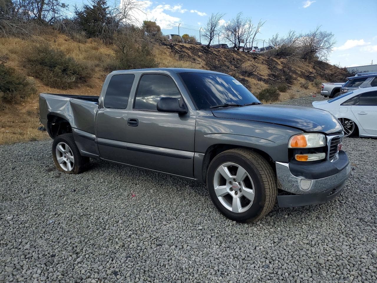 2002 GMC New Sierra C1500 - foto 4