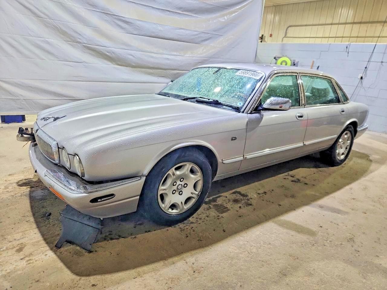 Jaguar XJ 2001 z USA