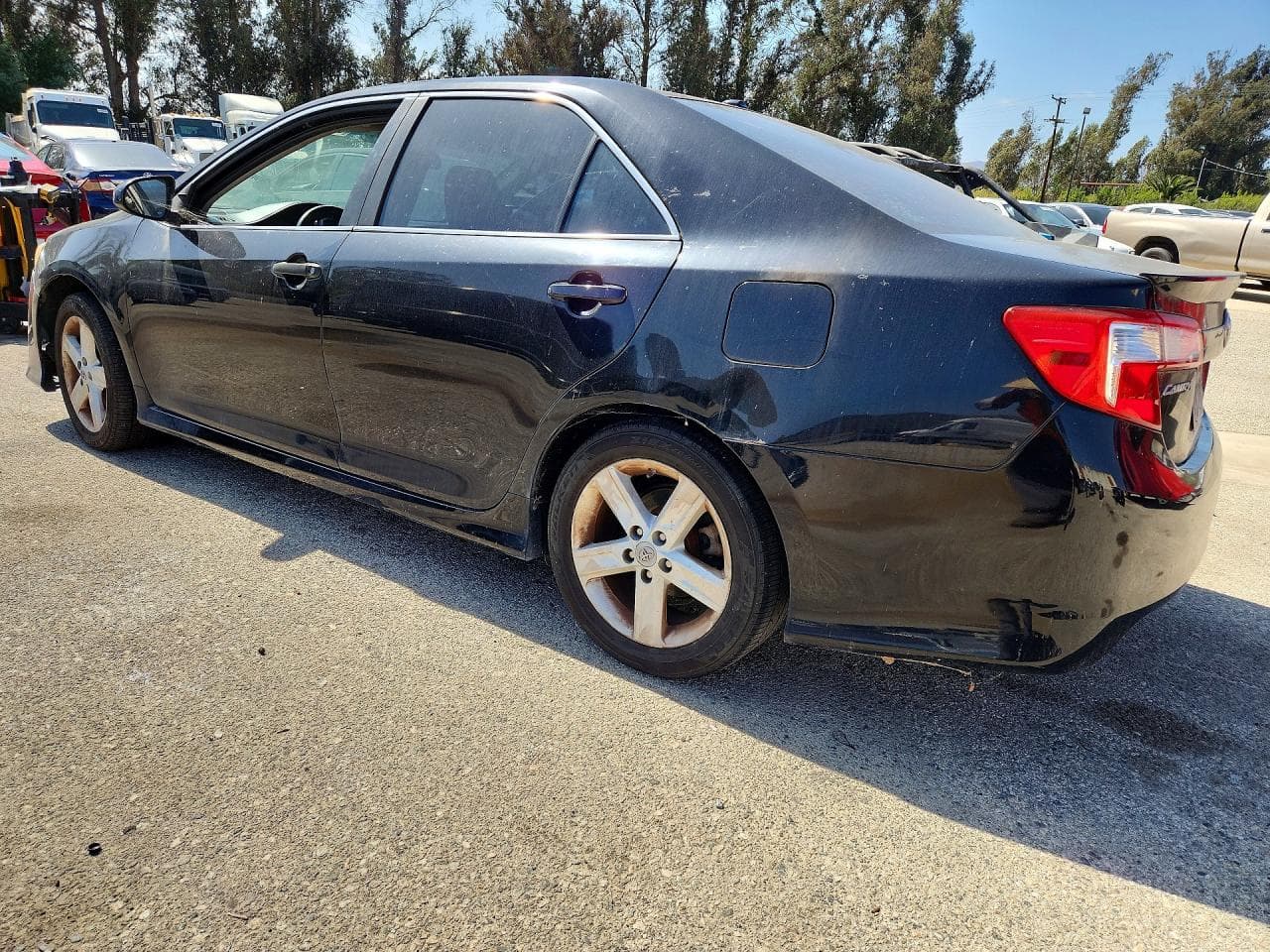 2012 Toyota Camry Se - foto 2