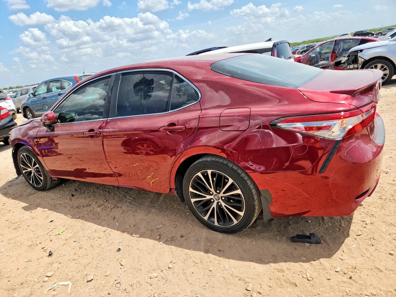 2018 Toyota Camry Se - foto 2