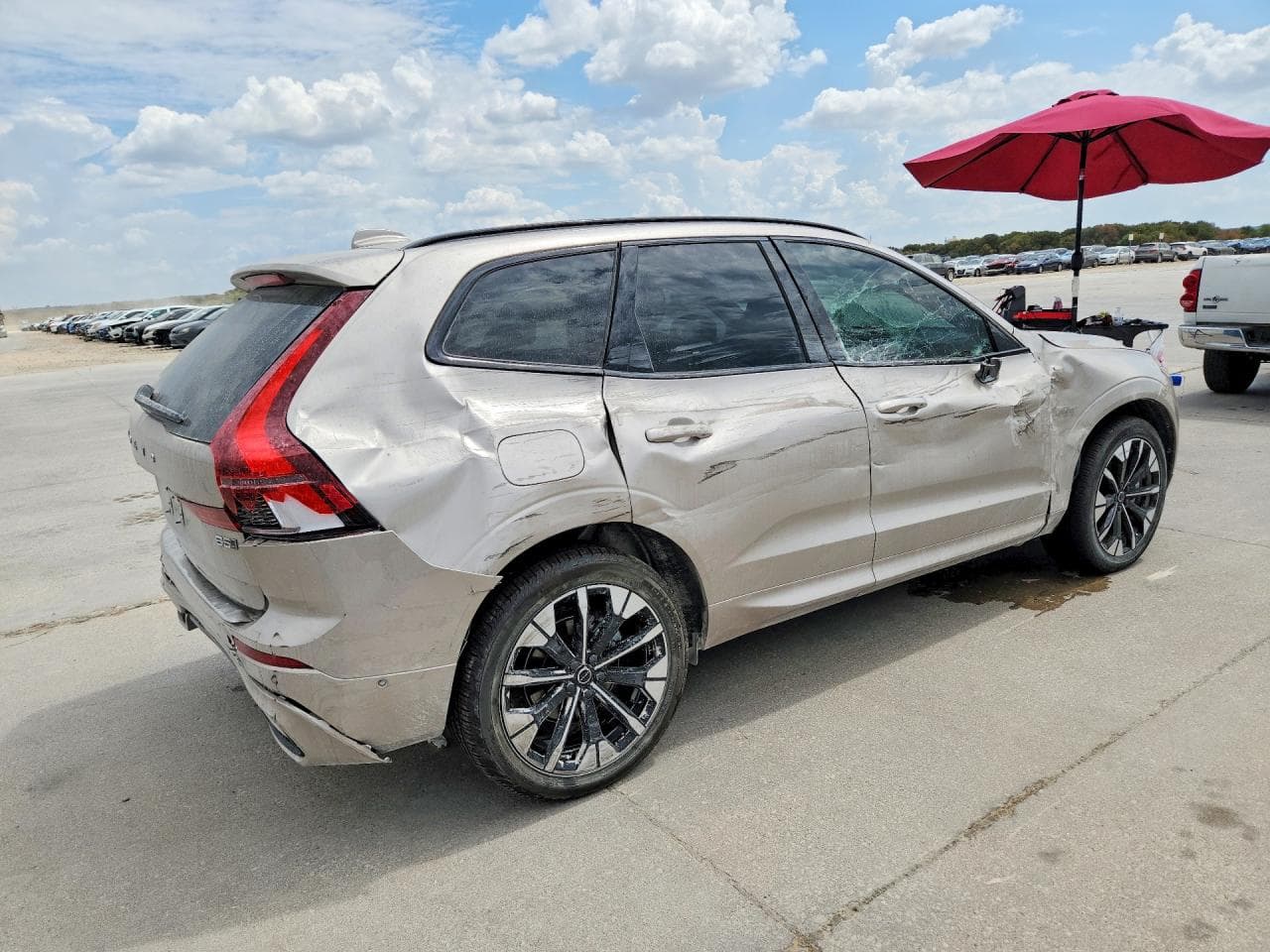 2026 Volvo Xc60 Plus - foto 3