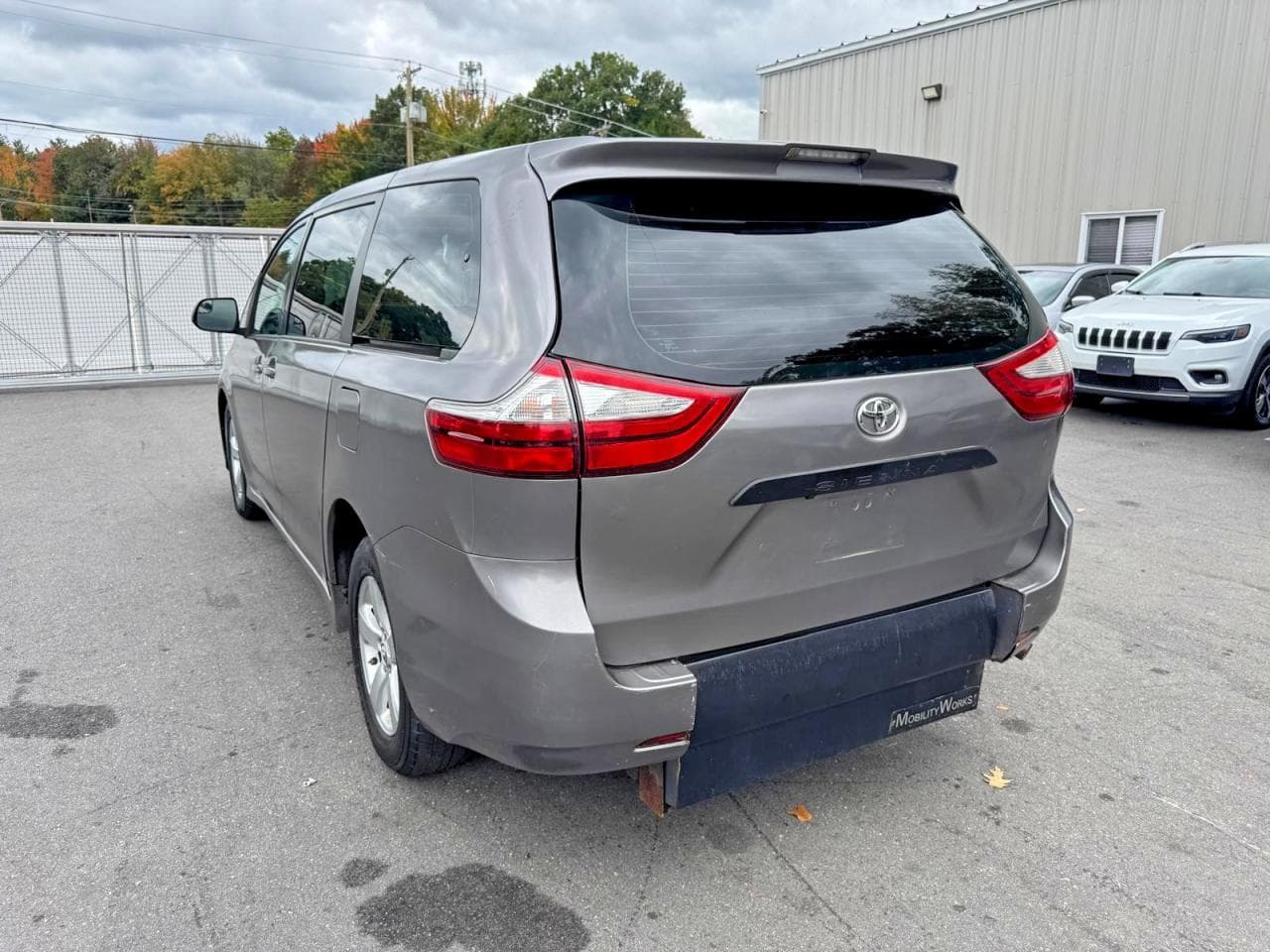 2018 Toyota Sienna L - foto 2