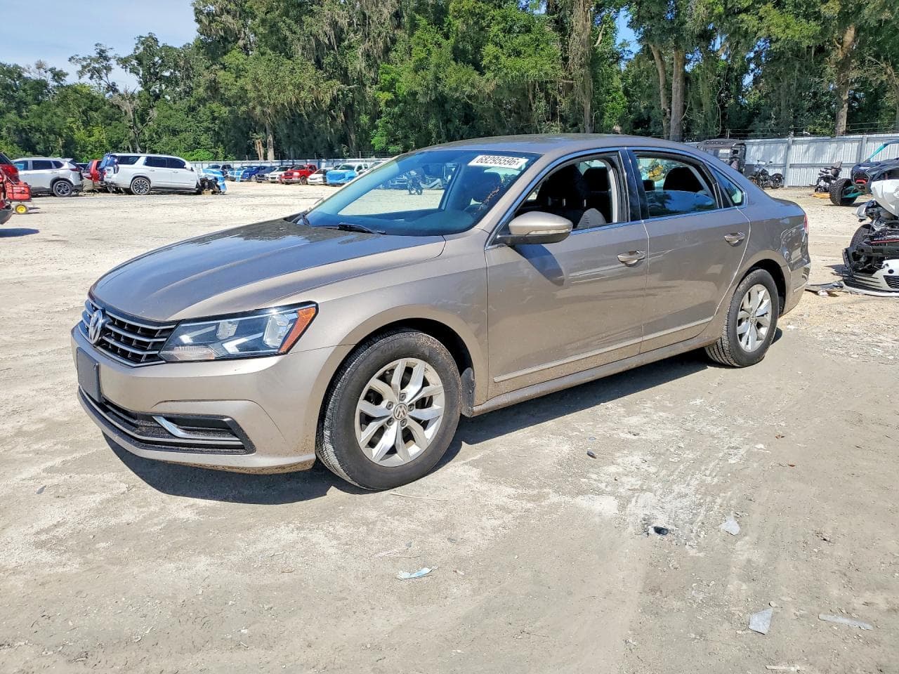 Volkswagen Passat 2016 z USA
