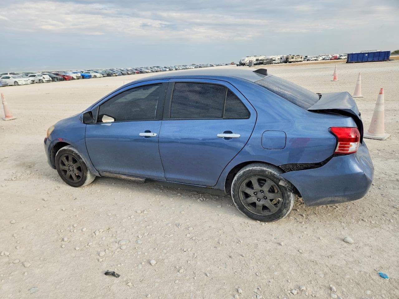 2009 Toyota Yaris Base - foto 2