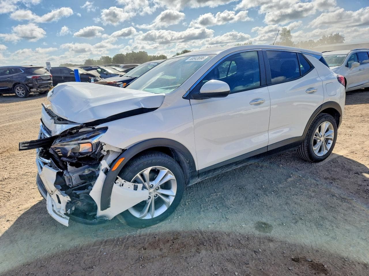 Buick Encore 2023 z USA
