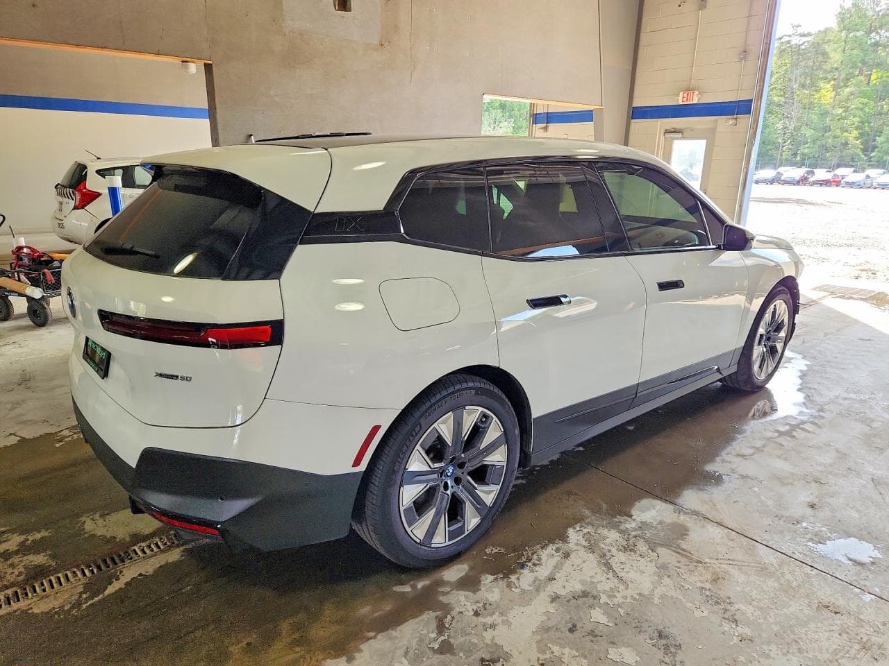 2023 BMW Ix xDrive50 - foto 3