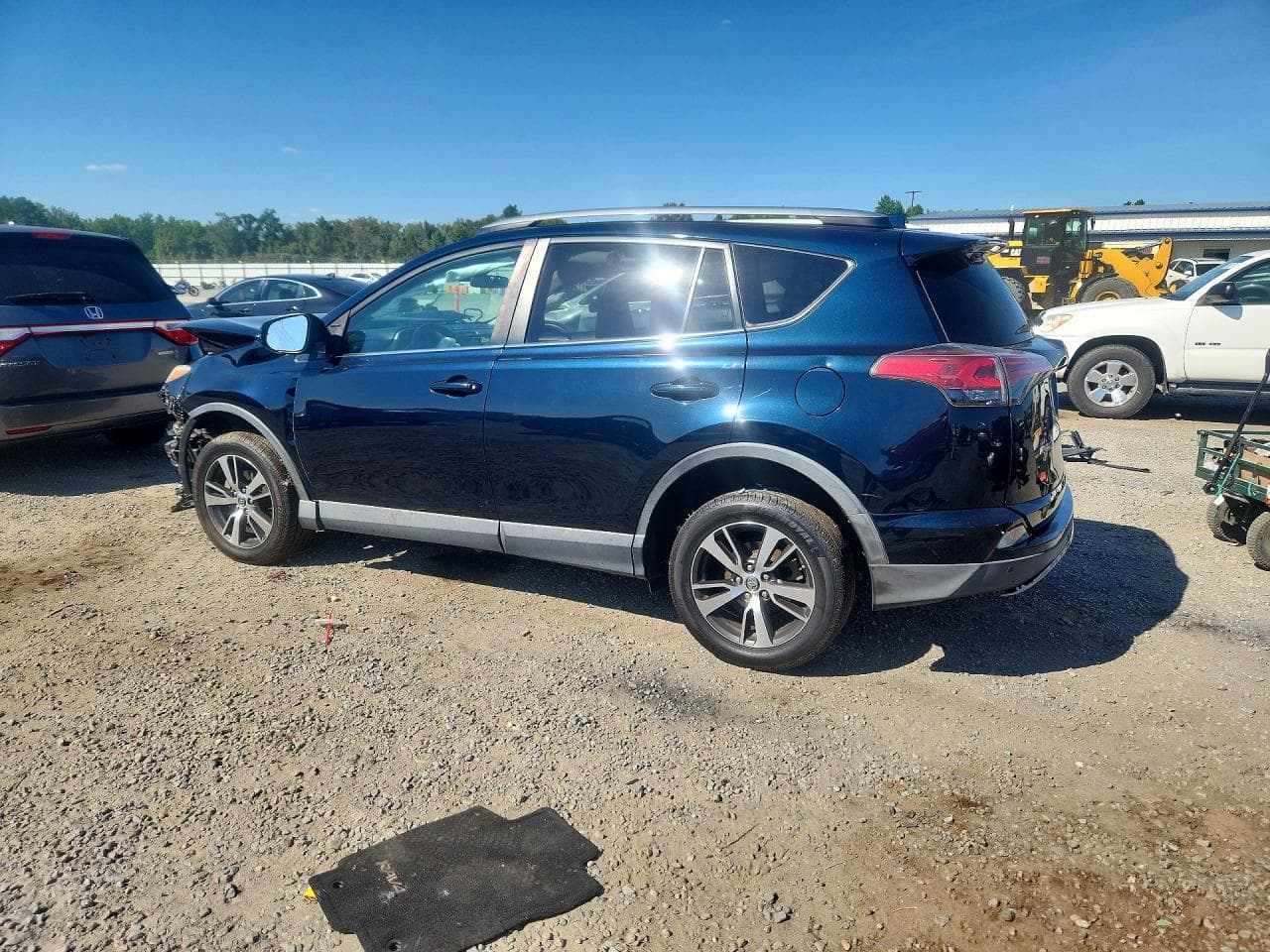 2017 Toyota Rav4 Xle - foto 2