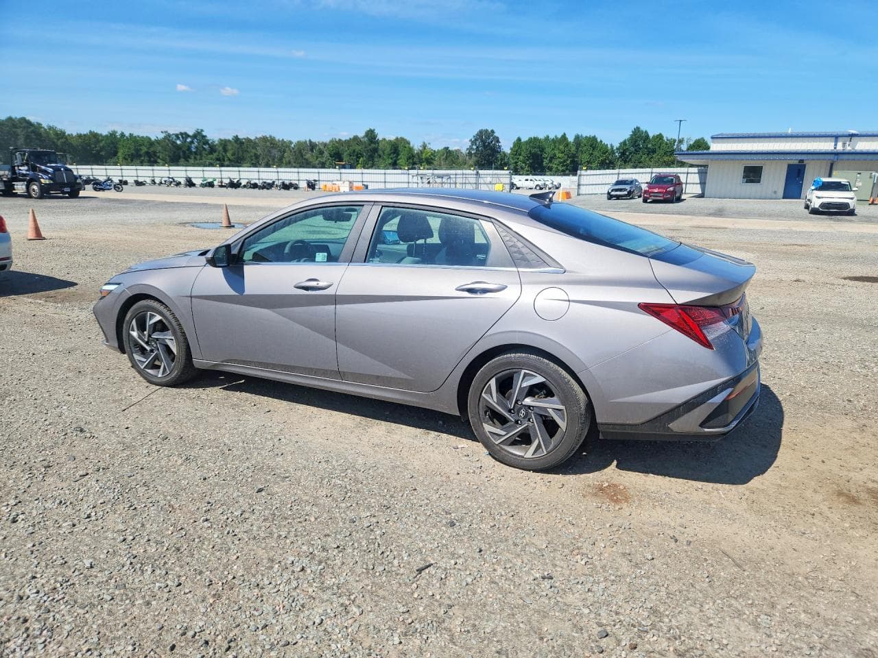 2024 Hyundai Elantra Sel - foto 2