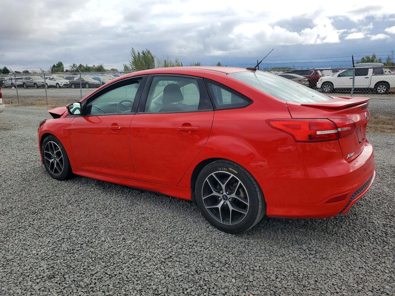 2015 Ford Focus Se - foto 2