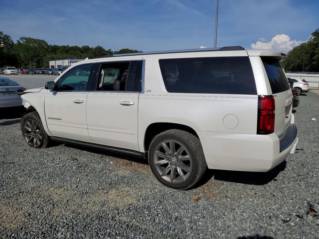 2016 Chevrolet Suburban C1500 Ltz - foto 2