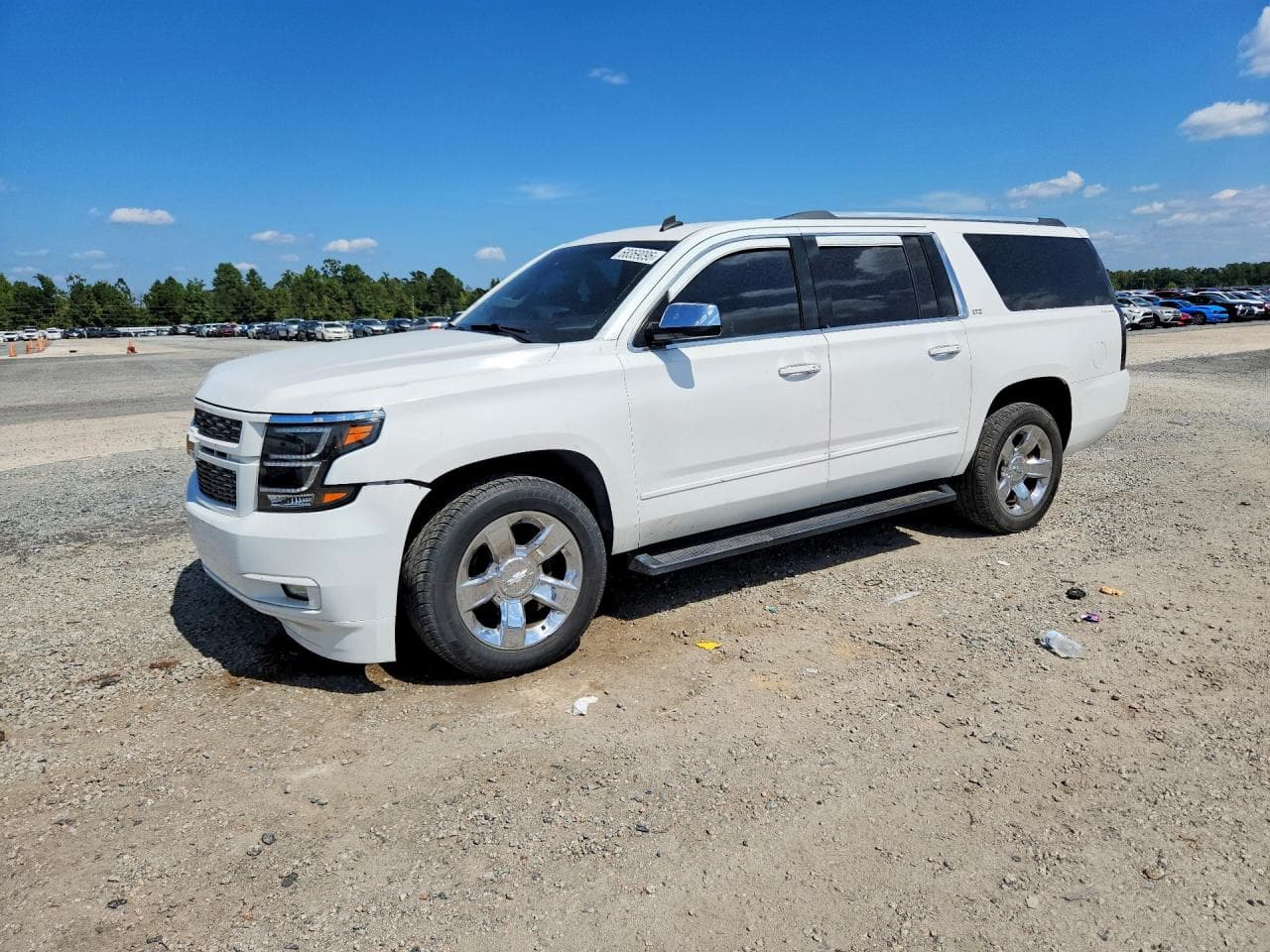 Chevrolet Suburban 2015 z USA