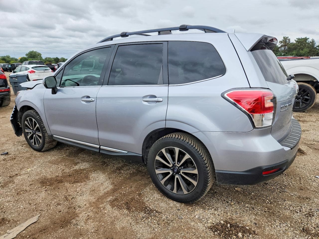 2017 Subaru Forester 2.0Xt Touring - foto 2