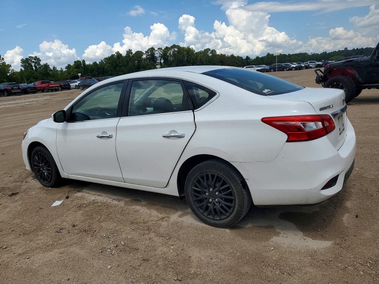 2016 Nissan Sentra S - foto 2