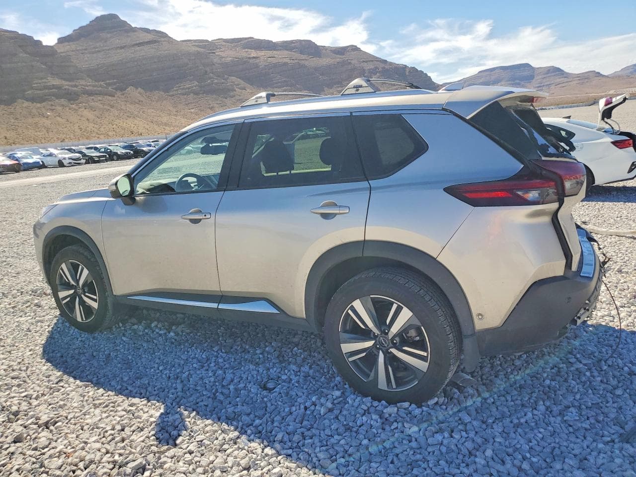 2023 Nissan Rogue Platinum - foto 2