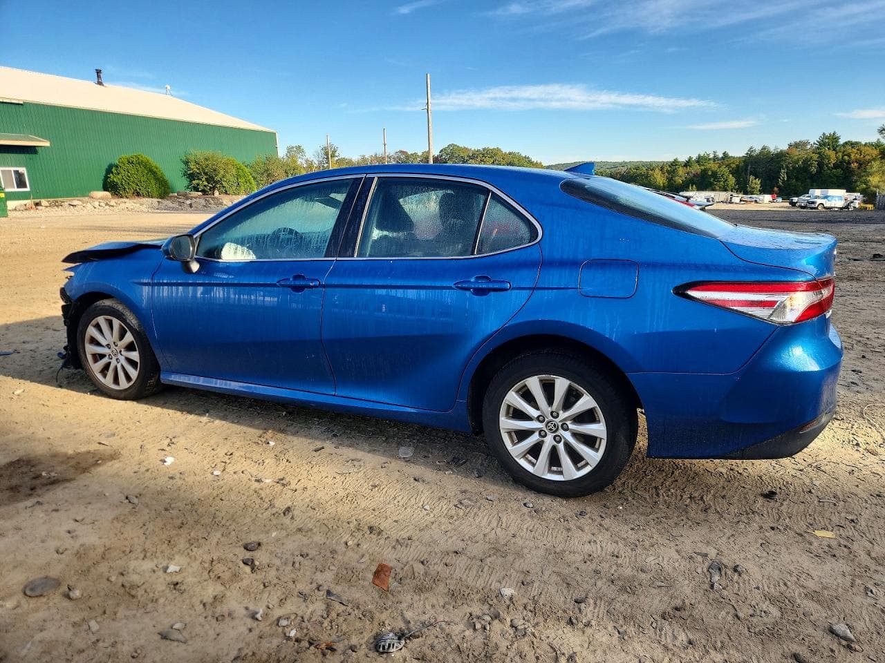 2020 Toyota Camry Le - foto 2