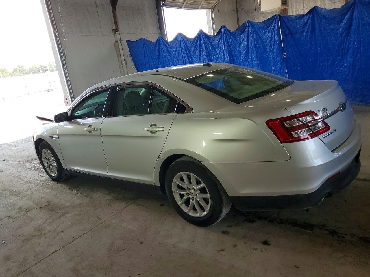 2014 Ford Taurus Se - foto 2