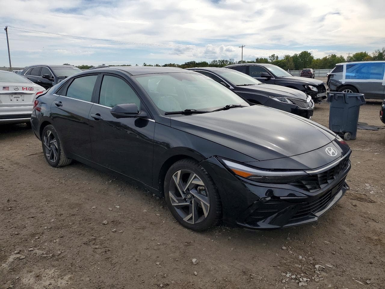 2024 Hyundai Elantra Limited - foto 4