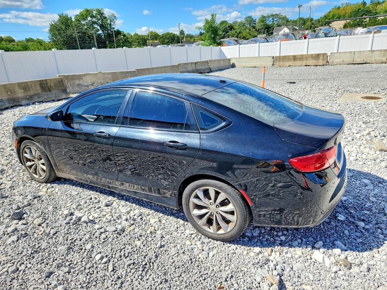 2015 Chrysler 200 S - foto 2