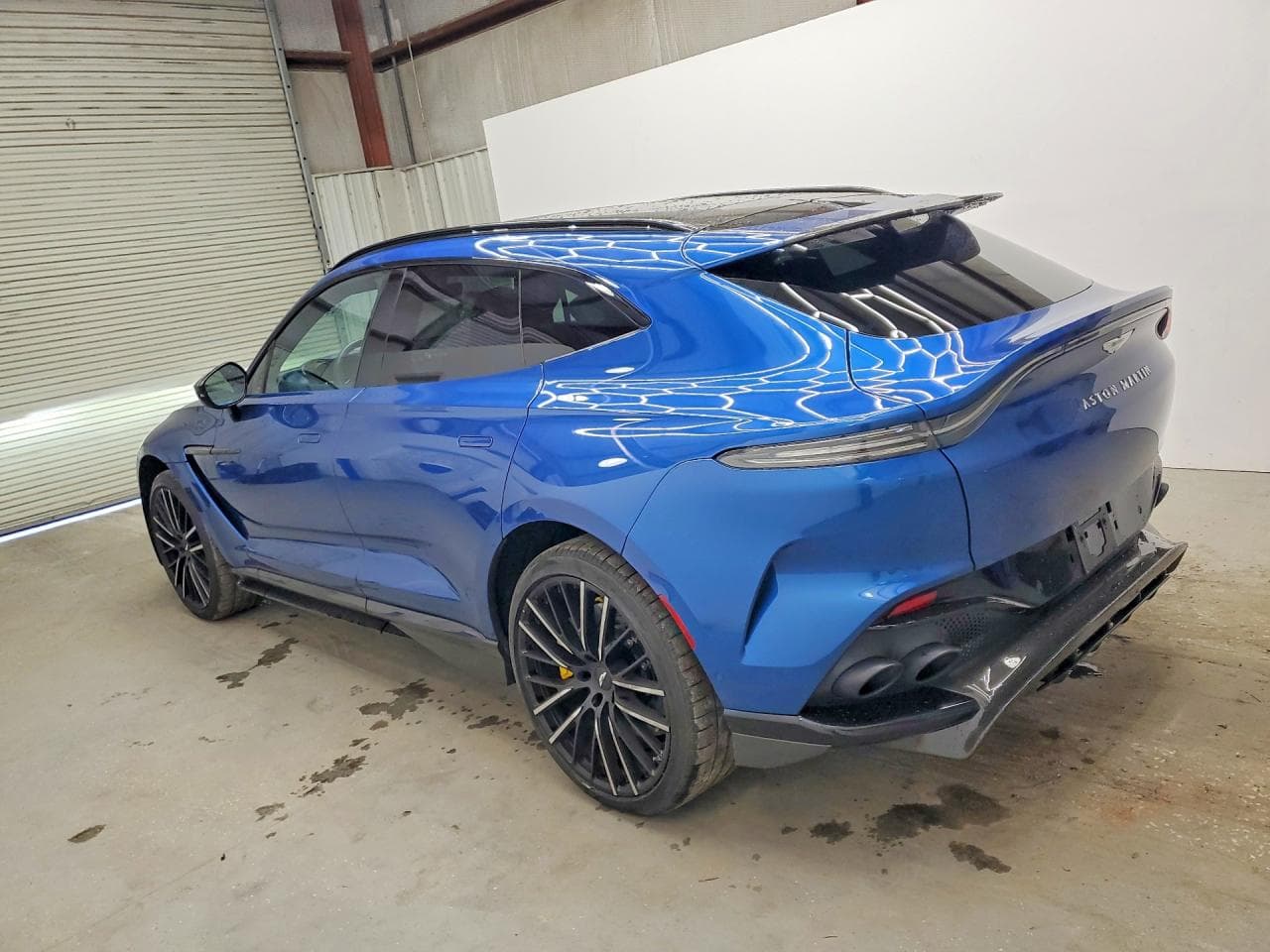 2023 Aston Martin Dbx 707 - foto 2
